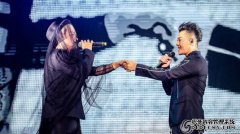 巩俐为什么不理会导演而没有上台接受奖励？陈