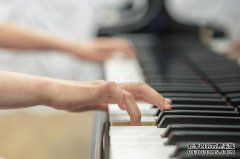 [你是弹钢琴的短指吗？班瑜学钢琴]